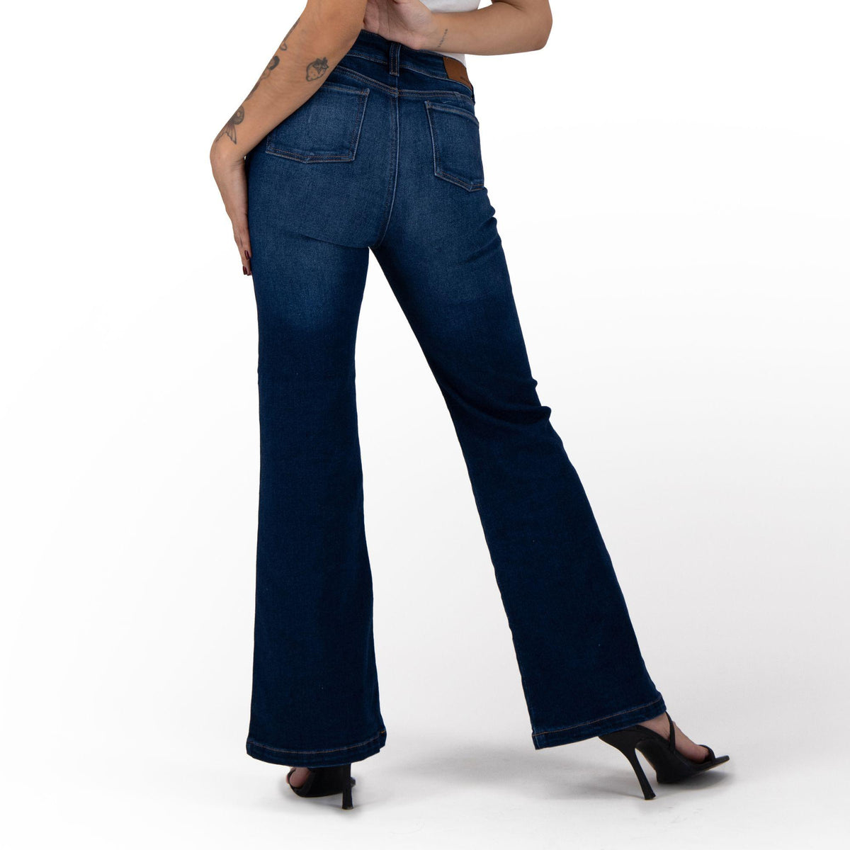 Jeans acampanados mujer azul medio - detalle