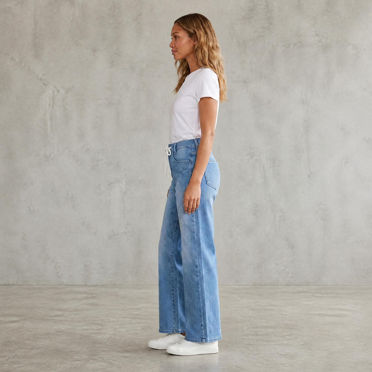 Jeans Rectos Pierna Amplia Mujer Azul Deslavado con Desgaste