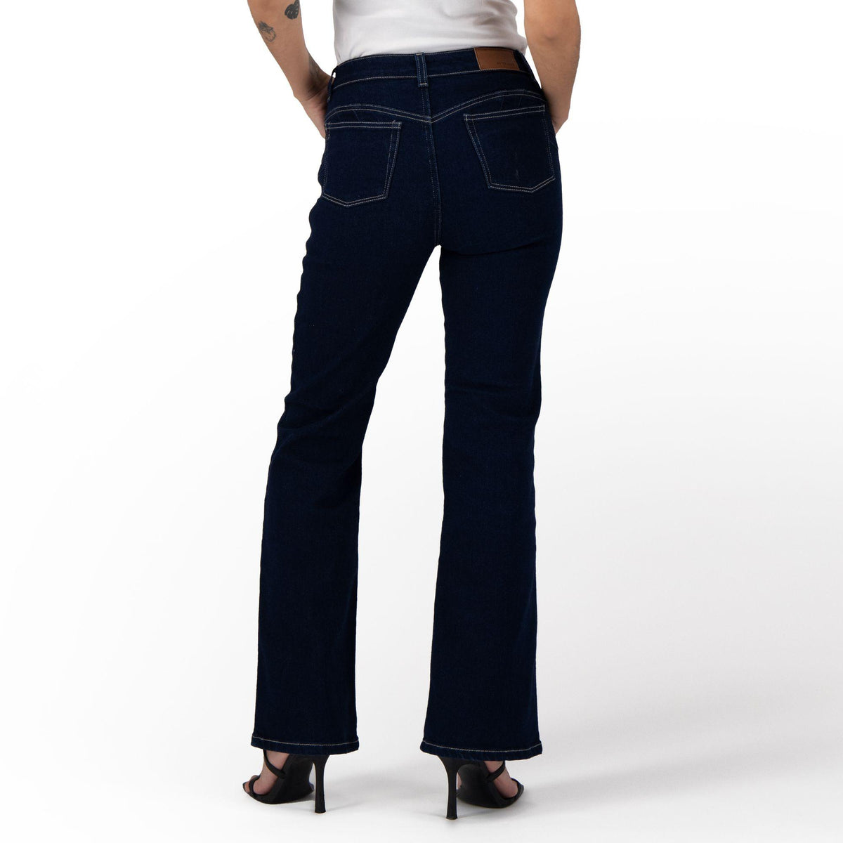 Jeans bootcut Magic Pomp mujer azul - detalle