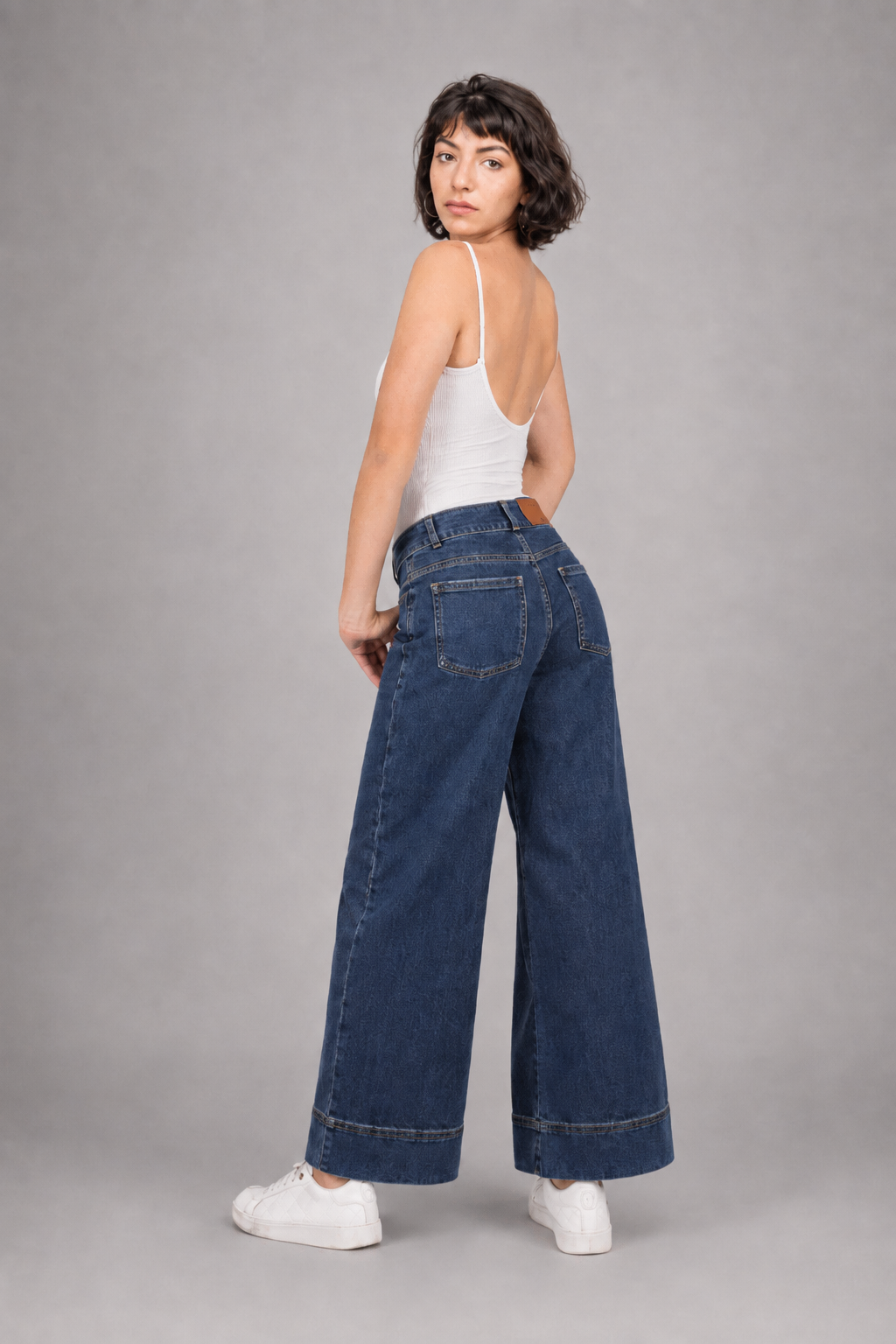 Jeans Pierna Amplia Mujer Azul Deslavado con desgaste